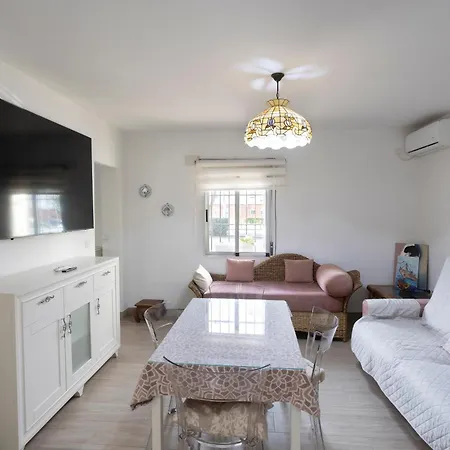 Triana Urban Apartment