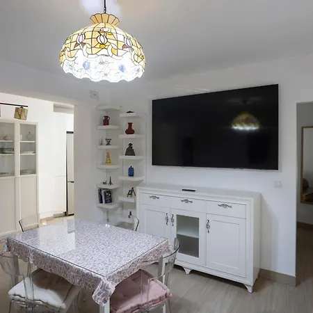 Apartment Triana Urban *
