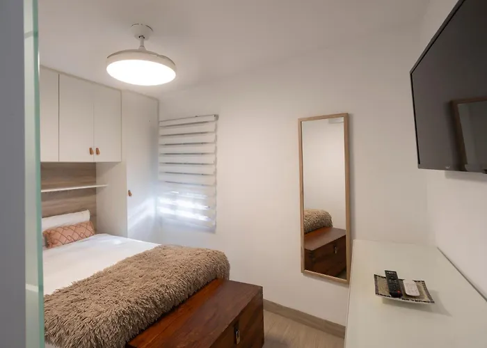 Triana Urban Апартаменты *