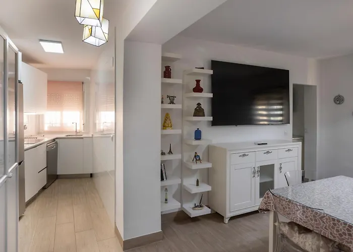 Апартаменты Triana Urban